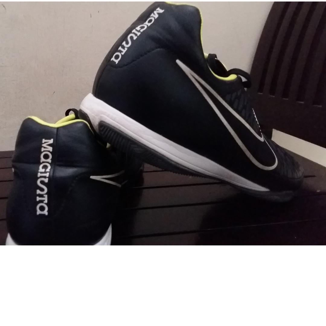  sepatu  futsal  nike magista onda original
