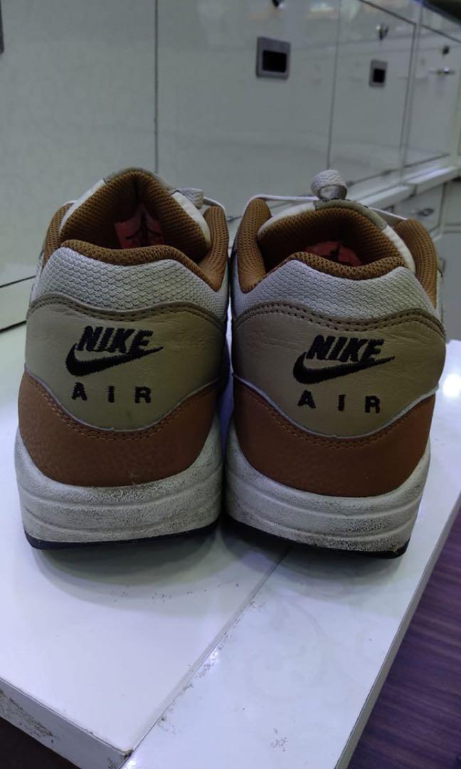 Sepatu Nike Air Max Essential Brown Coklat Putih Like New Fesyen Pria Sepatu Sneakers Di Carousell