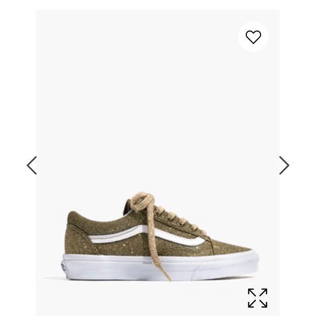 Vans unisex old skool lace up sneakers in gold glitter