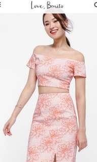 Love bonito Lucis Printed off shoulder crop top