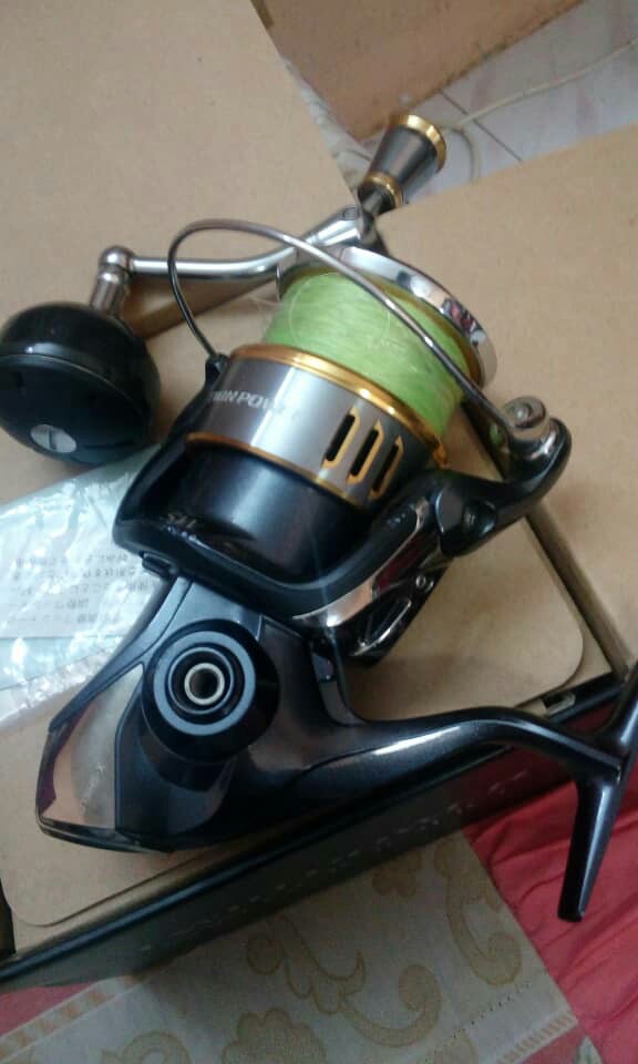 Shimano TWIN POWER 6000 HG Spinning Reel on PopScreen
