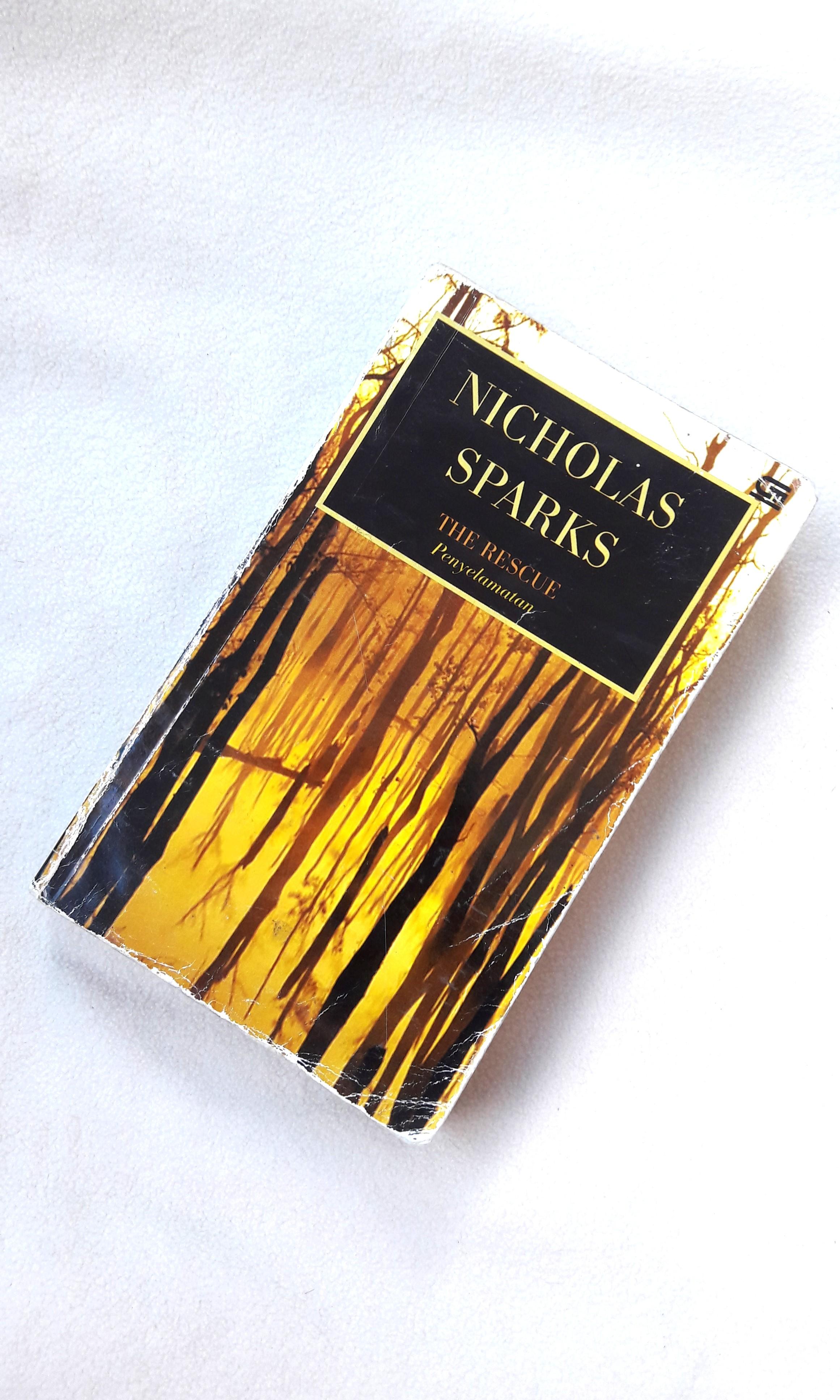 Buku Novel The Rescue By Nicholas Sparks Books Stationery