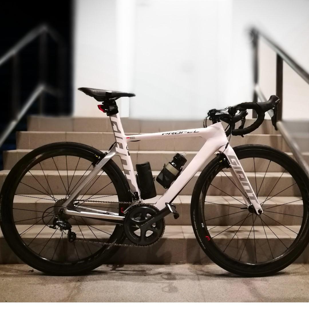 giant propel white