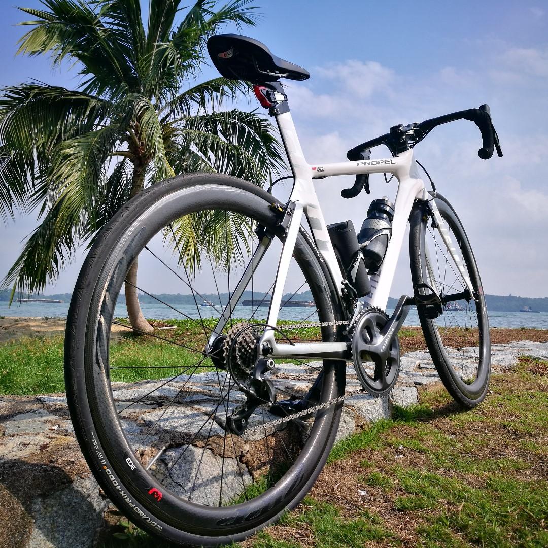 Giant Propel Advanced SL White