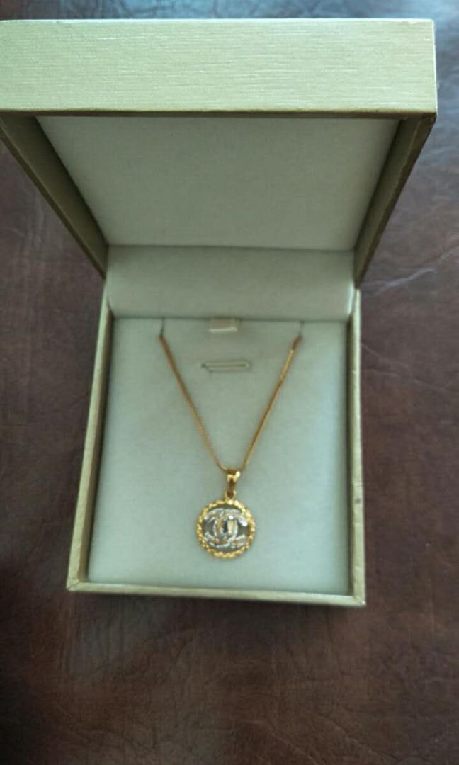 Chains and pendants for sale cheap