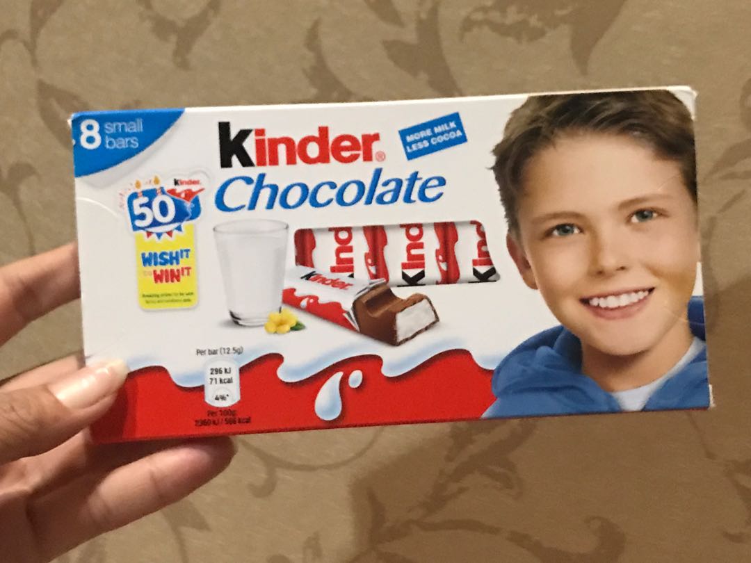 Kinder chocolate bar isi 8 coklat singapore kinder singapore, Makanan