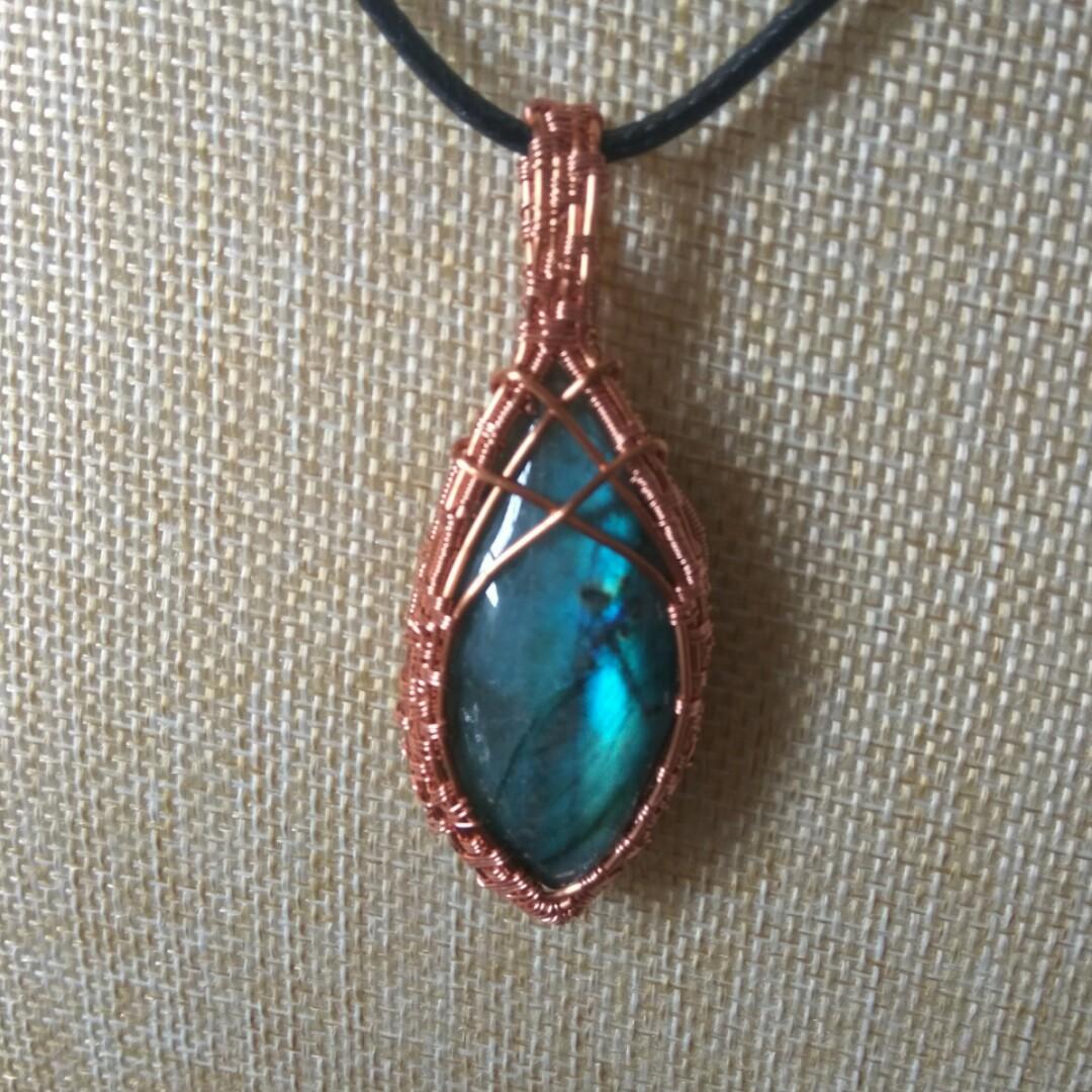 Labradorite Statement Pendant Necklace Copper Wire Wrapped Gemstones Necklace Women Gift Women S Fashion Jewellery Necklaces On Carousell