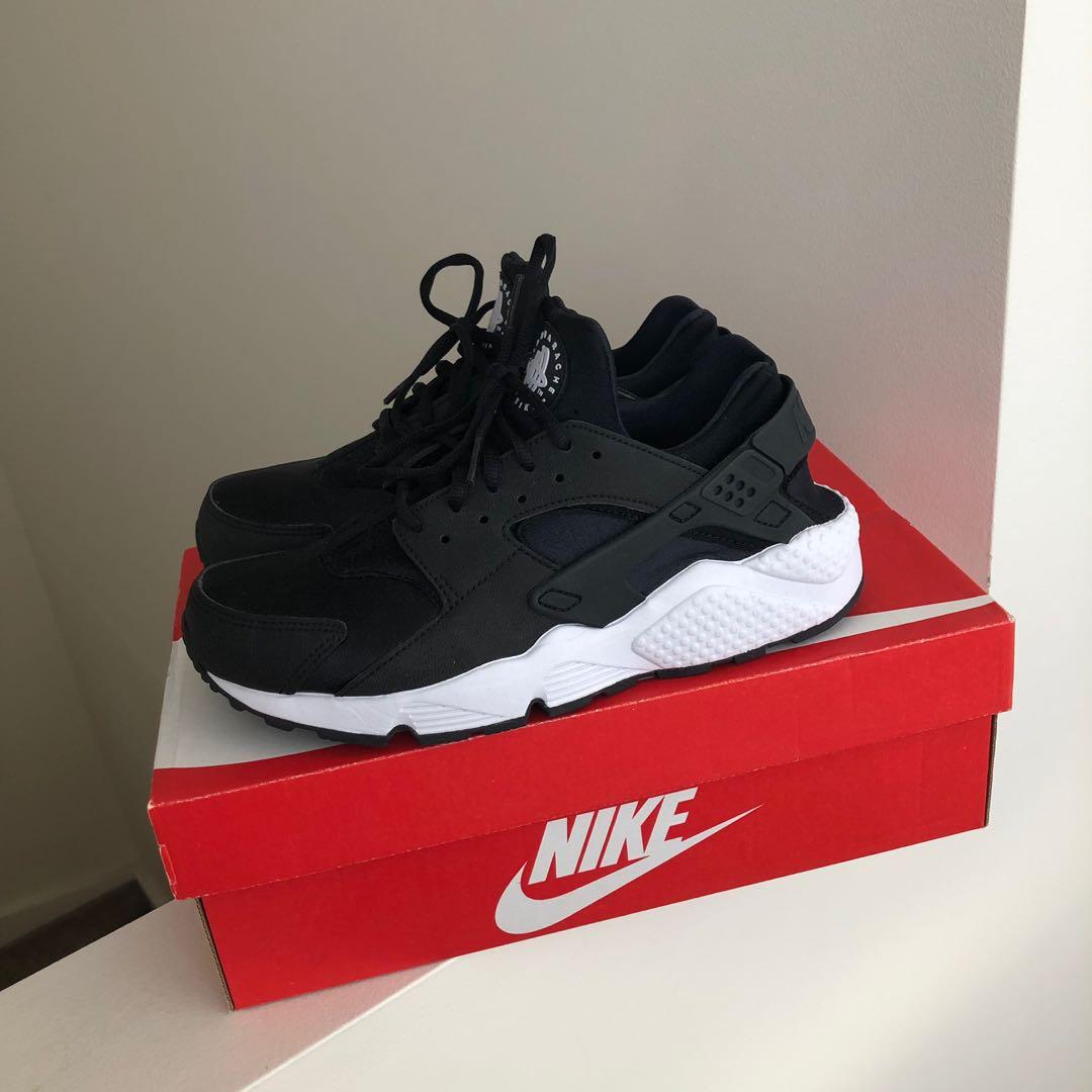nike huarache size 7 black