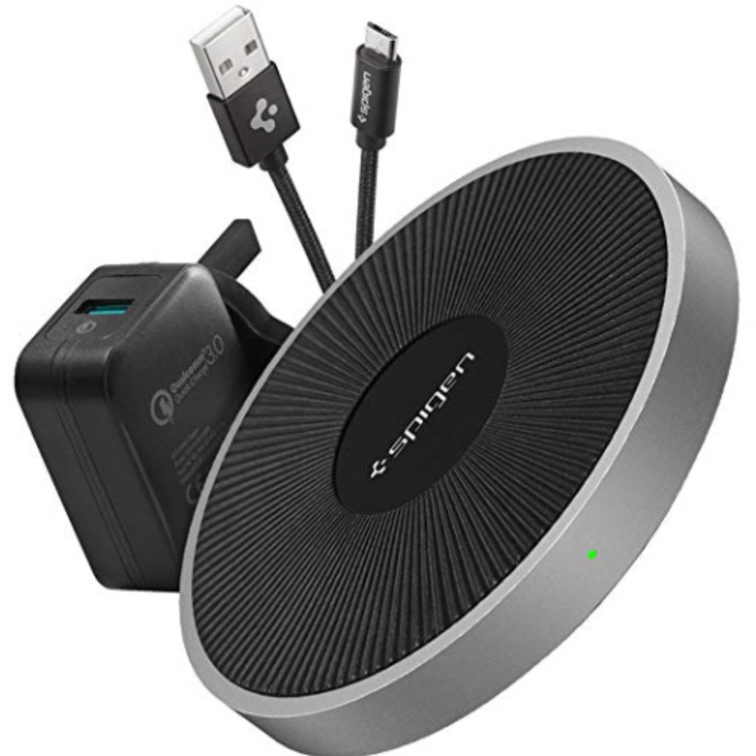 P13 Spigen Essential F306W iPhone Fast Wireless Charger [Apple iPhone 7.5W] [Quick Charge 3.0