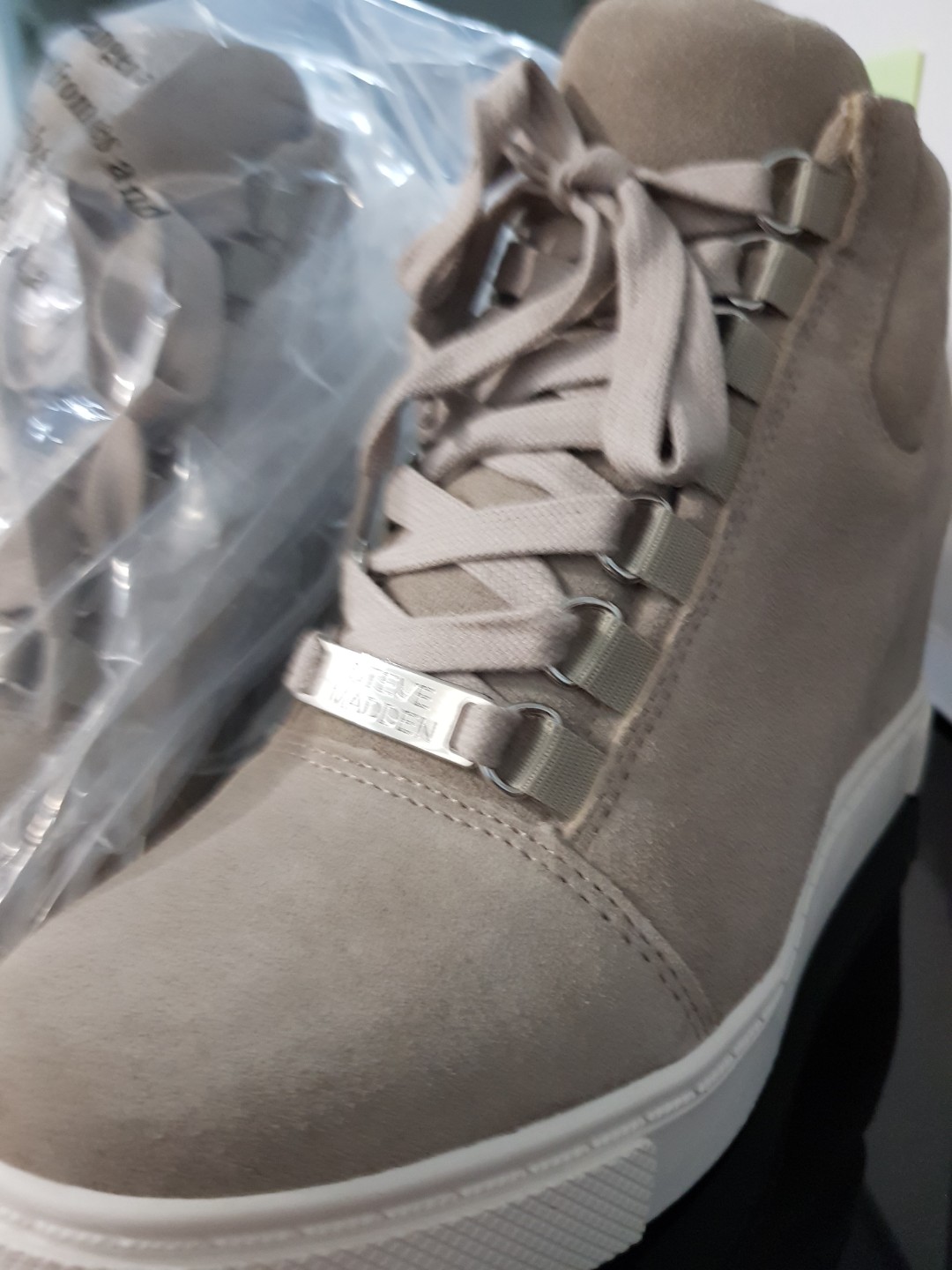 madden sneaker wedge