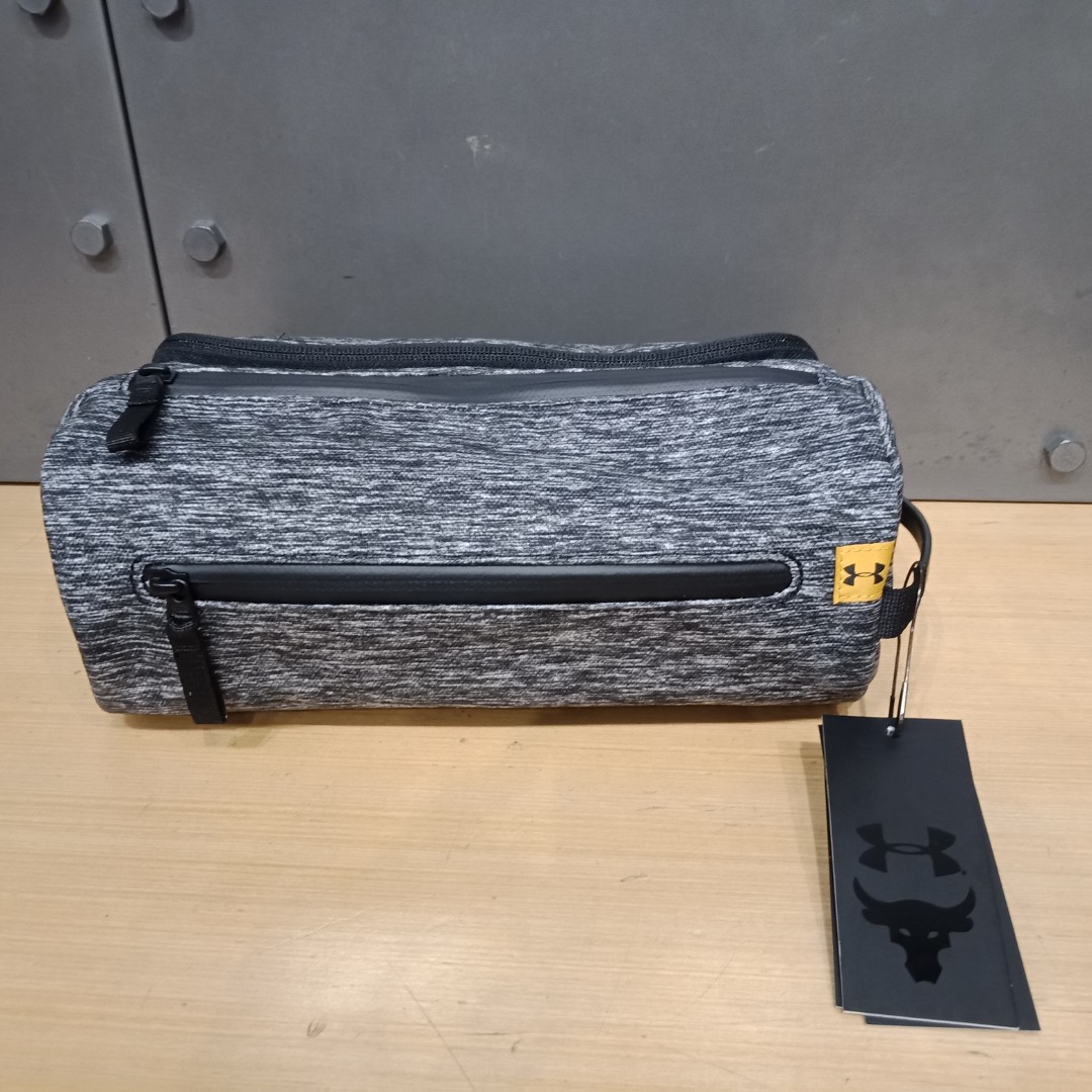 project rock toiletry bag