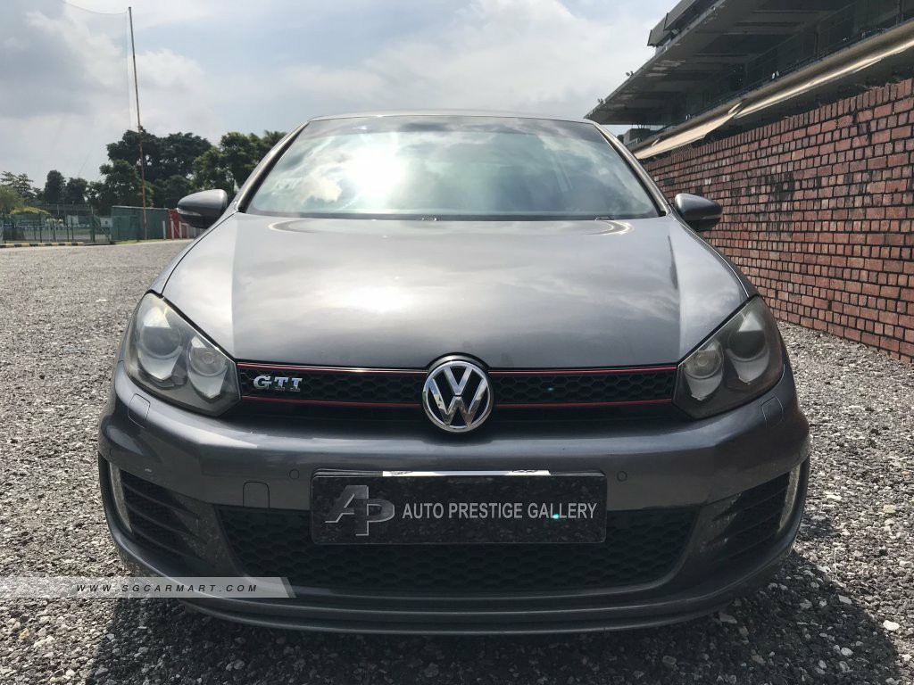 Volkswagen Golf Gti 2 0 Tsi Dsg 5 Dr Auto Cars Cars For Sale On