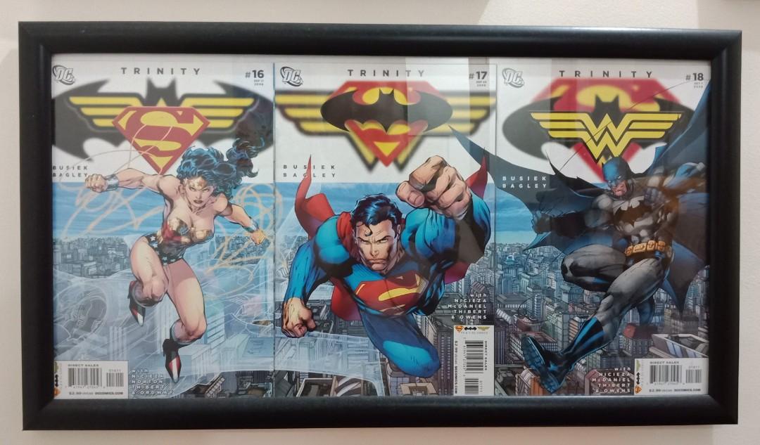 WonderWoman & superman. Unisexe 3 Pack Chaussettes avec Marvel heros détail Batman 