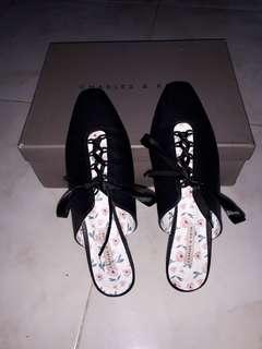 Sepatu sandal