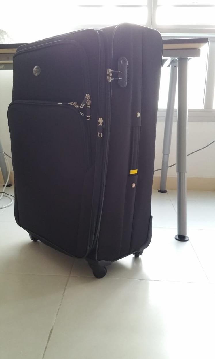 american tourister featherlite