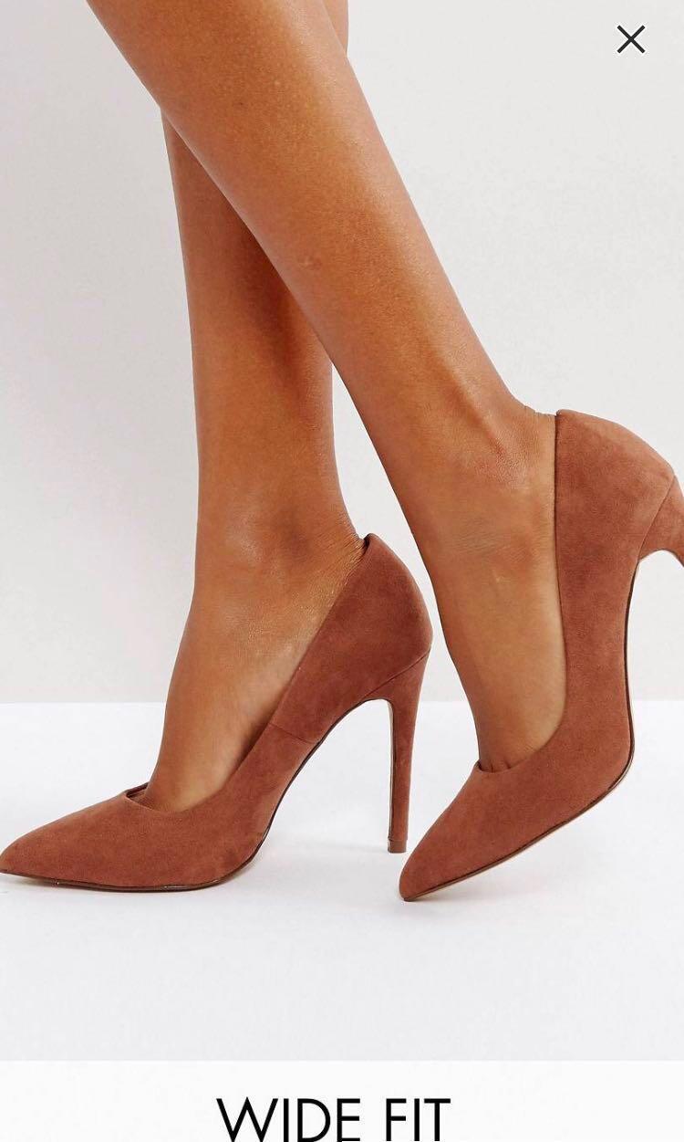 wide fit pointed heels