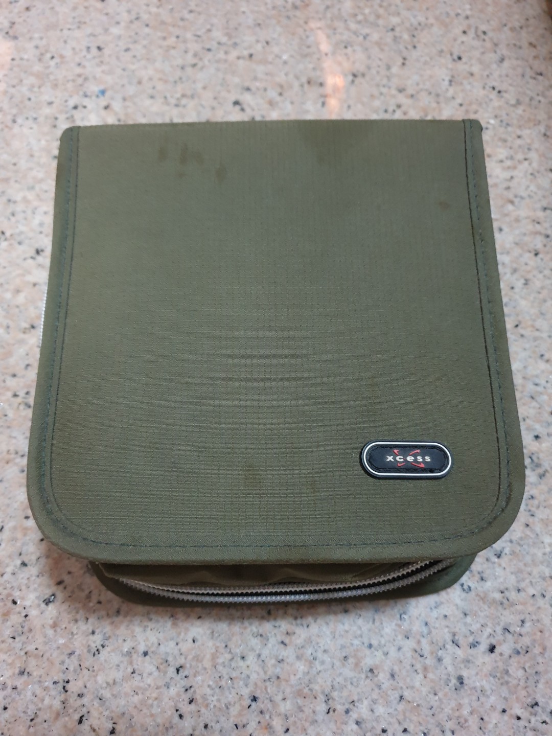 CD casing (Category: Everything Else) located in Singapore. Submitted by rainbowlit (Listing ID 208097468, Image 2). Description: Some stained on the outer casing Not for fussy buyer.