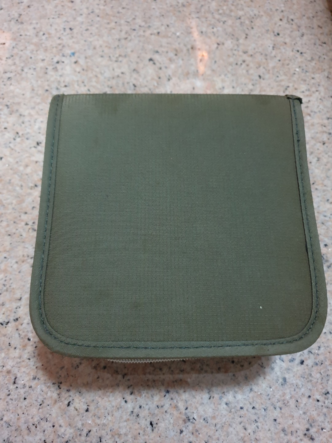 CD casing (Category: Everything Else) located in Singapore. Submitted by rainbowlit (Listing ID 208097468, Image 3). Description: Some stained on the outer casing Not for fussy buyer.