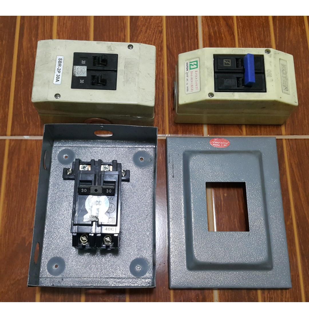 Circuit breakers (Category: Soil & Fertilisers) located in Makati City. Submitted by carlosng07 (Listing ID 208169661, Image 2). Description: 600 pesos for the 3 circuit breakers with housing. Meet up: Robinsons Forum Boni (near Boni MRT station) Monday - Friday; 11am-8pm Phone: 0975 279 4869.