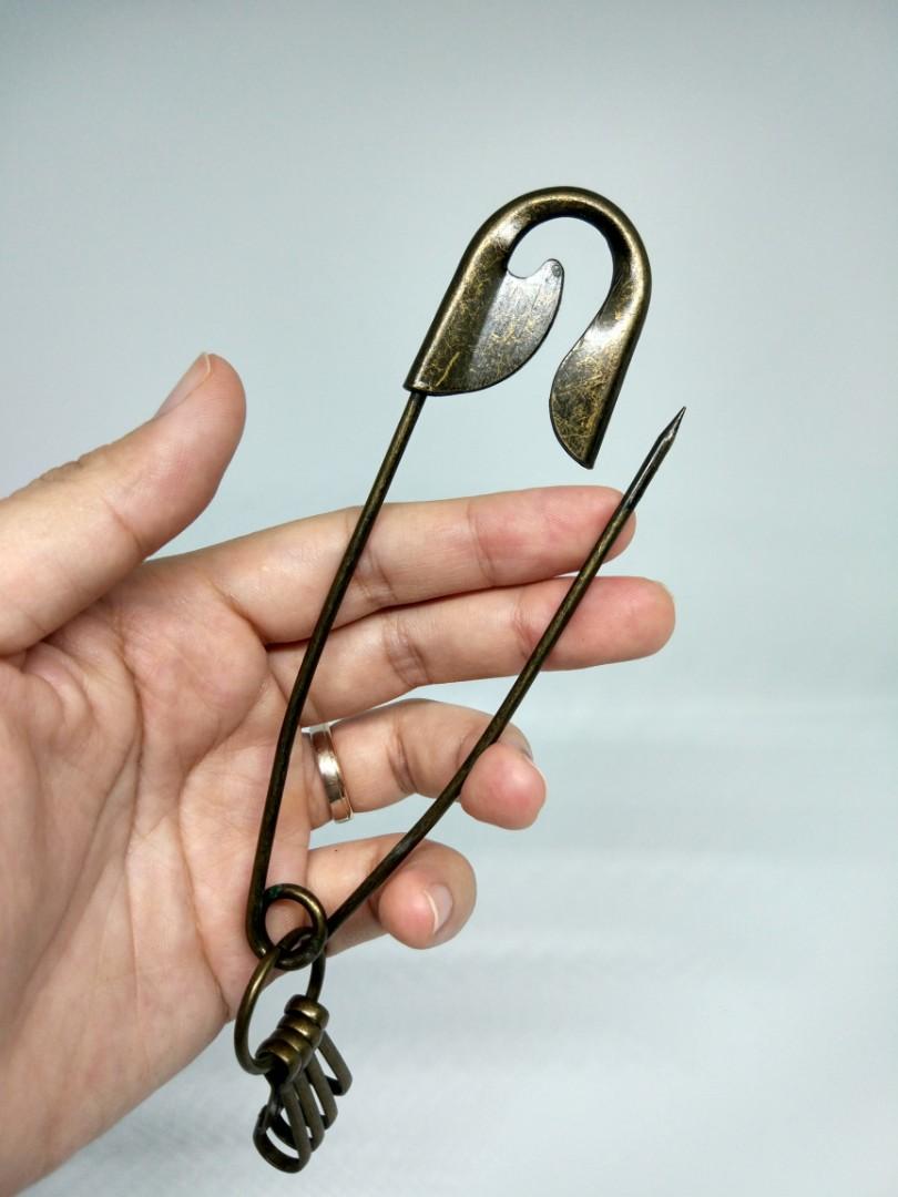 Giant Safety Pin Keychain