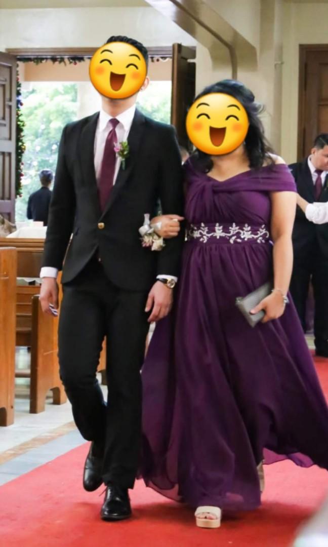 SALE! Elegant Infinity Dress (Category: Dresses) located in Manila. Submitted by twinkk (Listing ID 208150518, Image 1). Description: Selling for a very low price! Formal Infinity Dress that will fit up to Large body frame Color: Dark Violet / Plum Used once Very elegant looking and magandang tela ang ginamit 😊 #ineedspace.