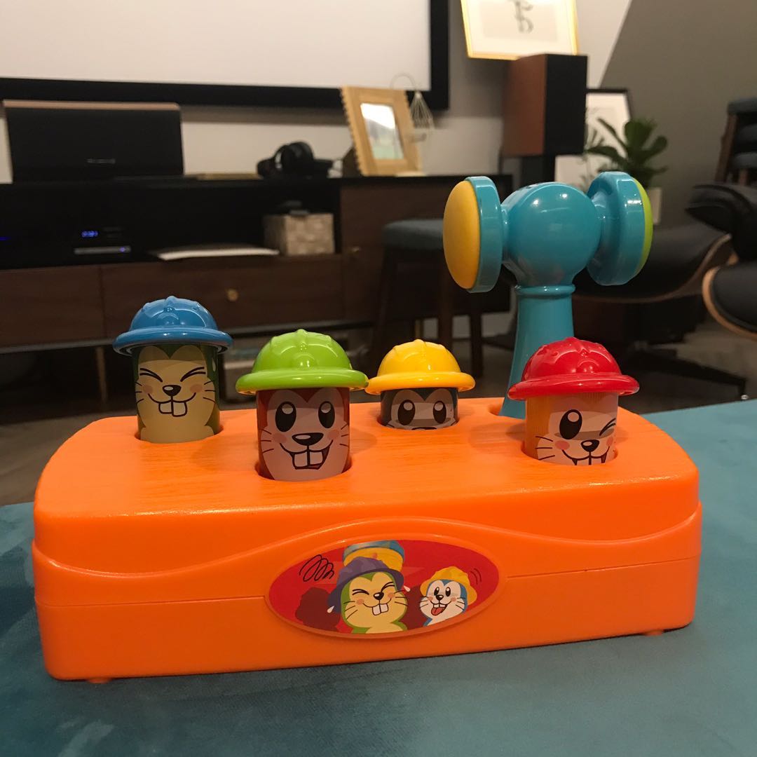 hammer bench toy