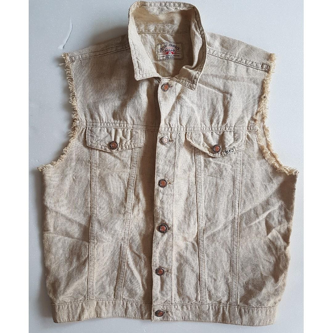 Groovy Benetton Vintage Fashion Funky United Colors Of Benetton Style Rare Men 012 Blue Family Jeans Designer Jacket Sleeveless Original Made In Italy Street Fashion Rock Star Iconic Fashionable Majestic Vest Vintage