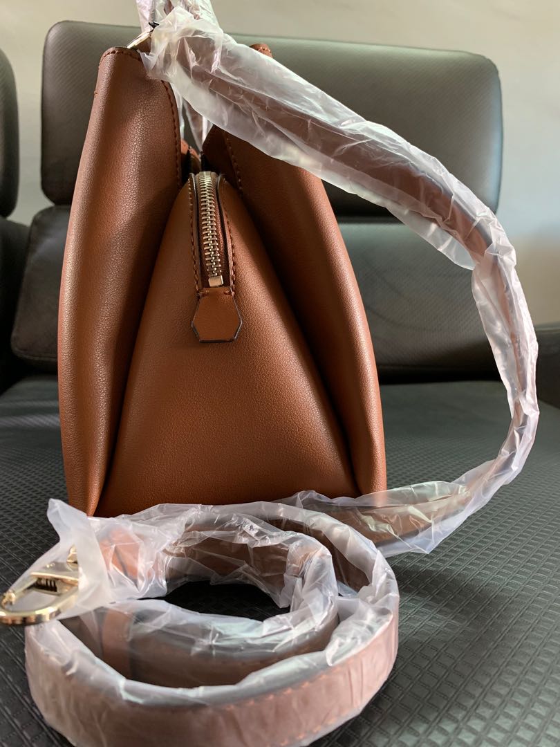 Guess ella bag hotsell