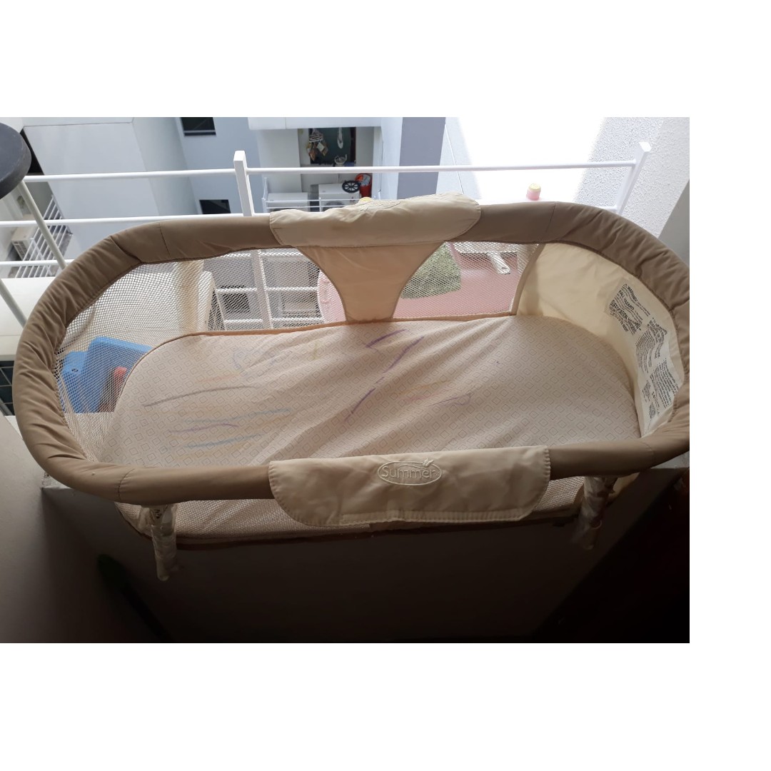 by your side bassinet