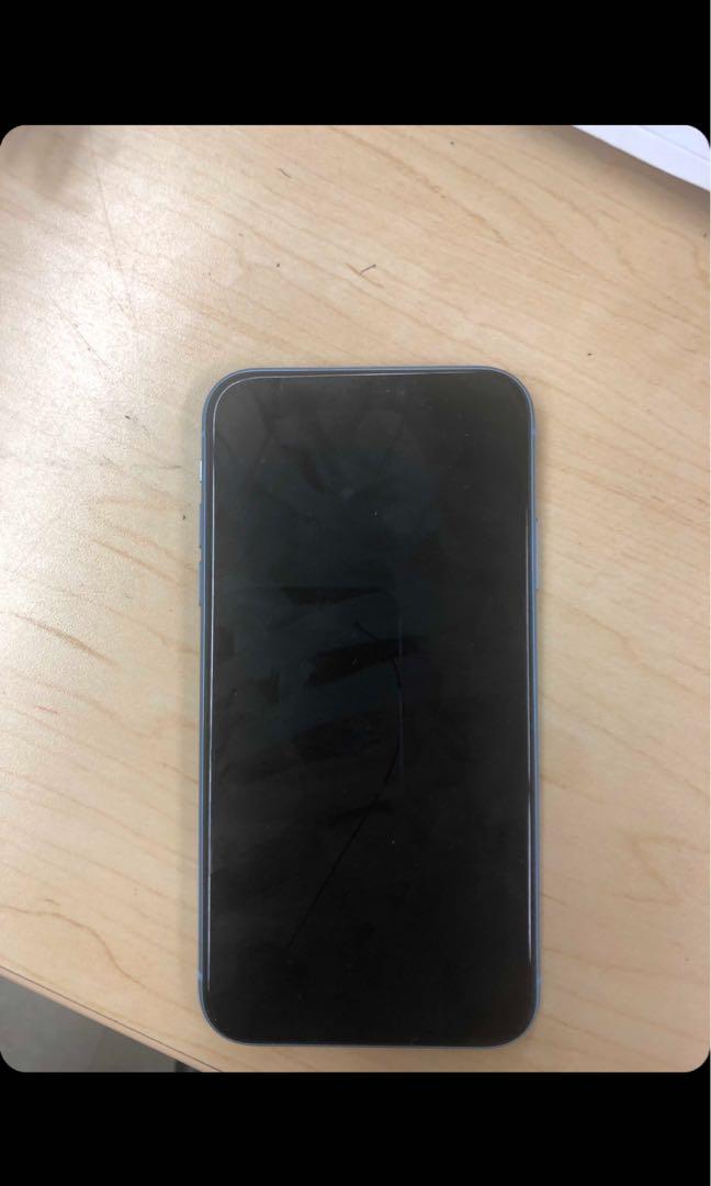 iPhone XR blue (Category: iPhone X Series) located in San Juan City. Submitted by charles_mullin (Listing ID 208035616, Image 2). Description: .