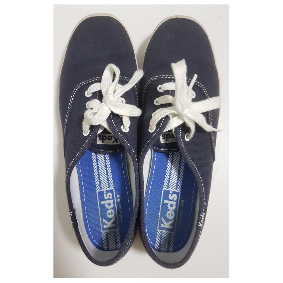 Champion navy blue sneakers clearance