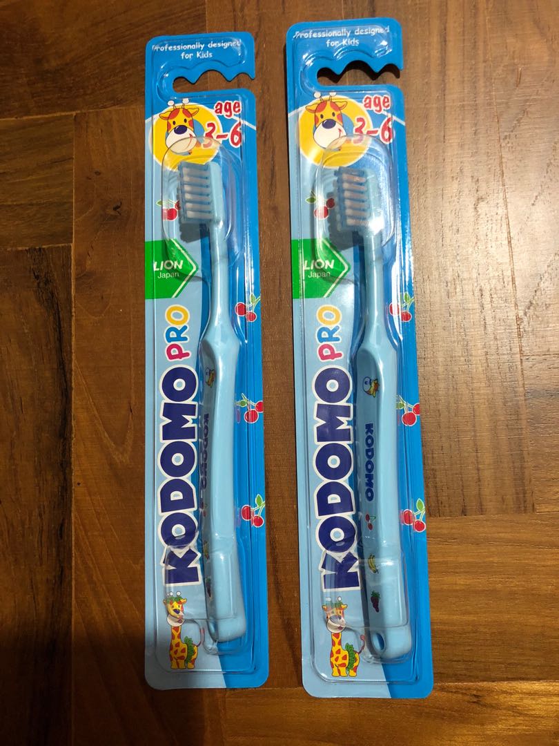 lion toothbrush