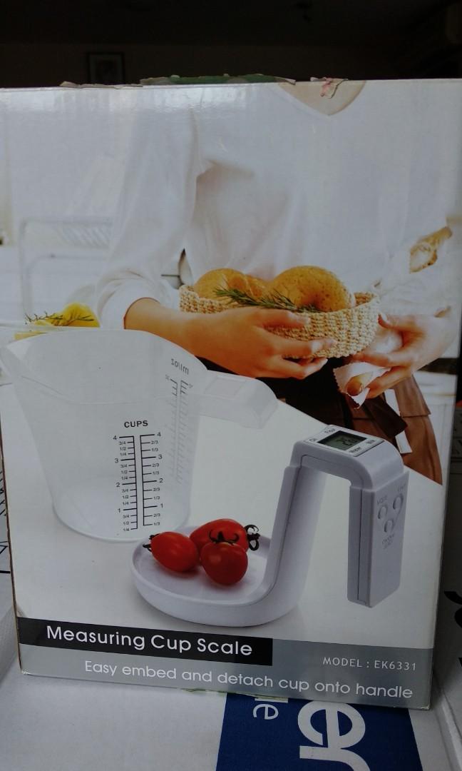 Kitchen scale (Category: Bathroom & Kitchen Fixtures) located in Singapore. Submitted by insiyahusain (Listing ID 208132346, Image 1). Description: Used once. Practically new. Collection at Aljunied road..