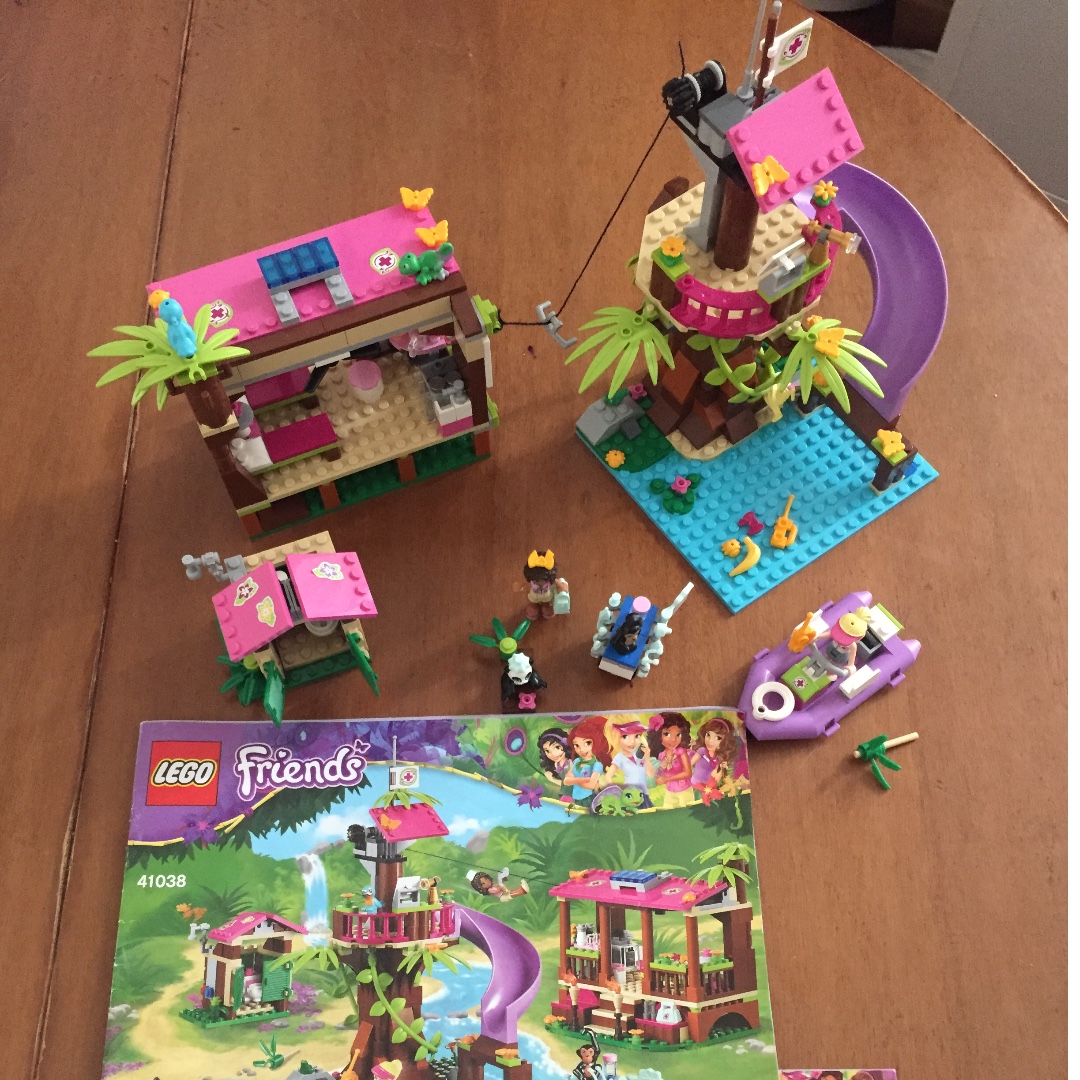 lego friends rescue base