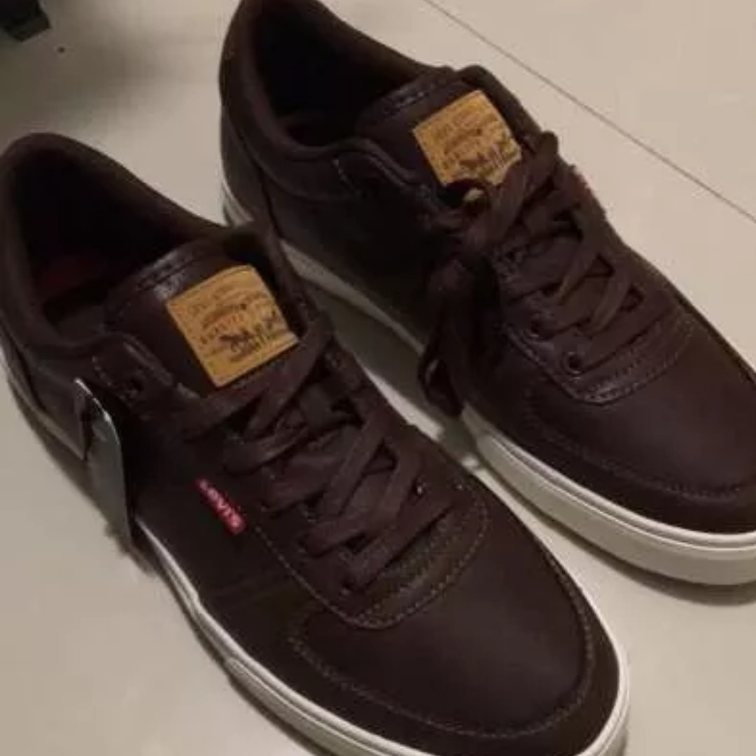 levis leather trainers