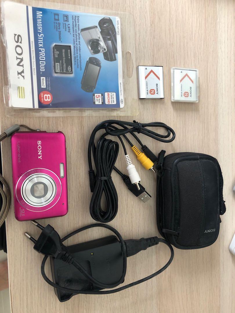 Sony Cybershot Camera including two batteries and memory stick 8gb