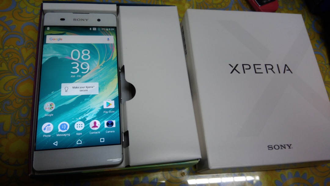 SONY XPERIA White, Mobile Phones & Gadgets, Mobile Phones, Android Sony on Carousell