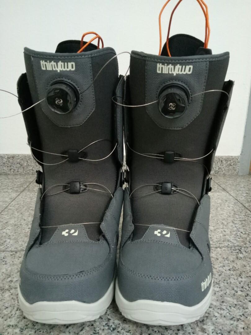 thirty 2 snowboard boots