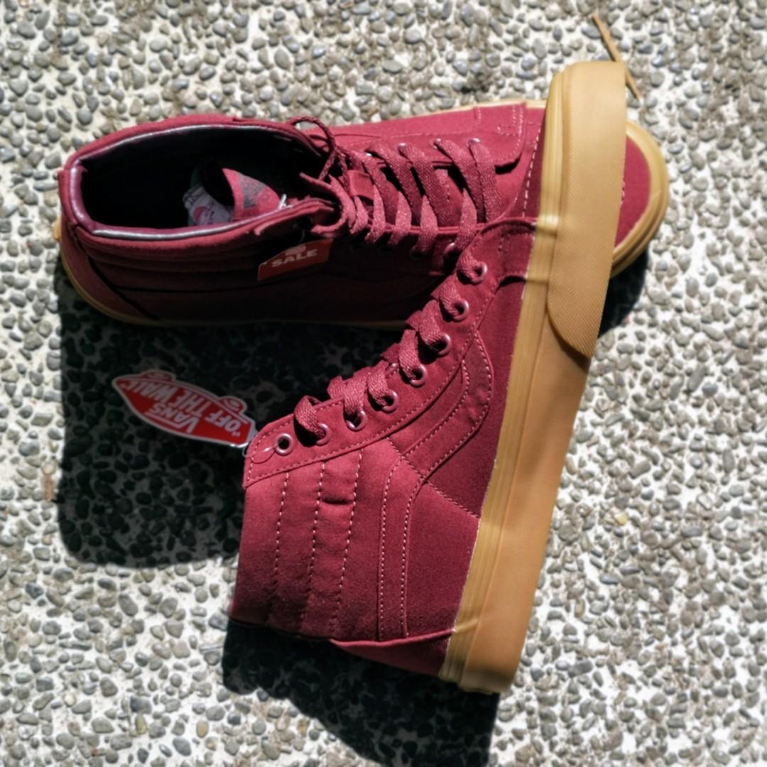 Maroon vans gum sole clearance