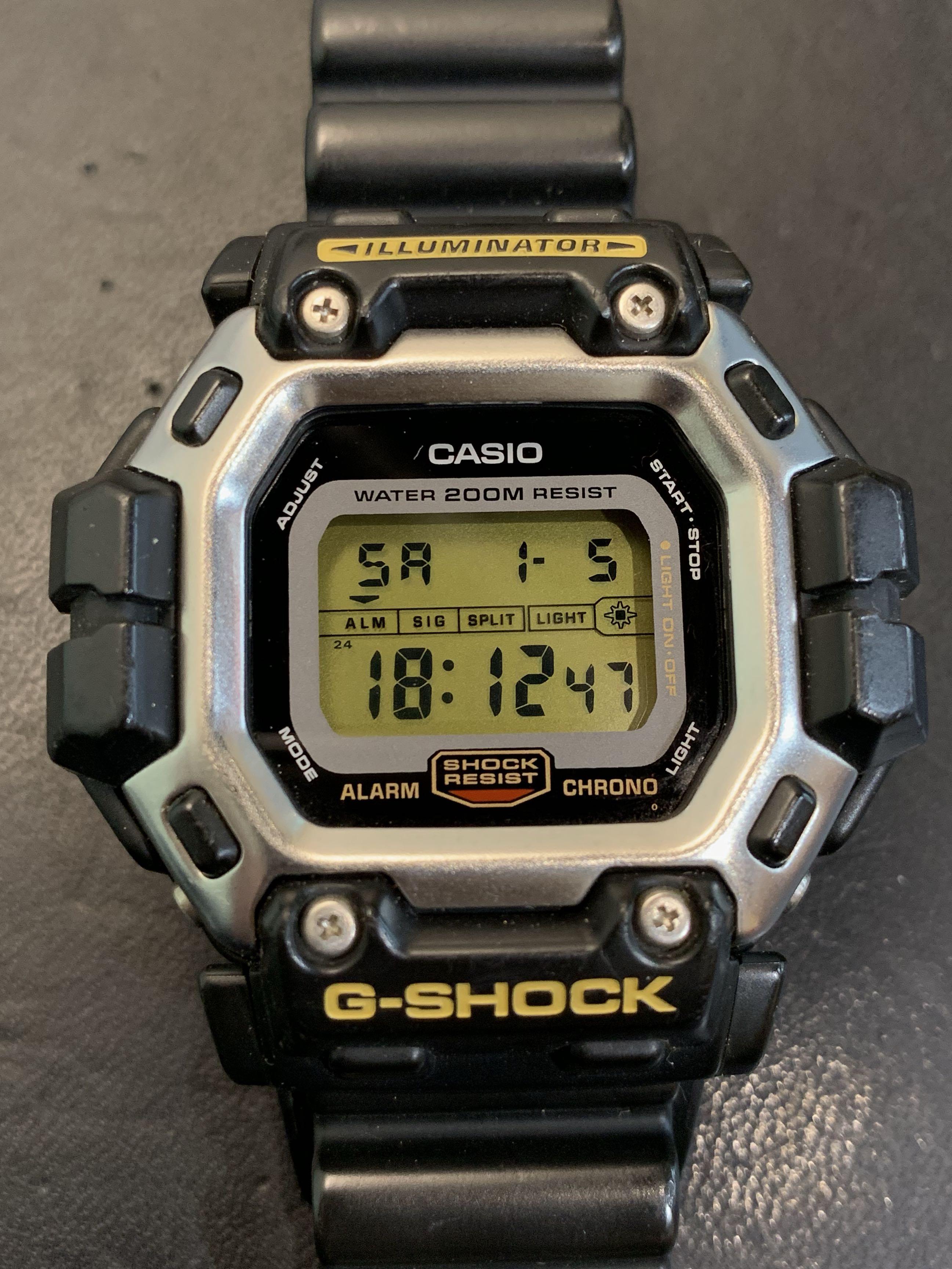 未使用 CASIO G-SHOCK DW-8300G-1V-