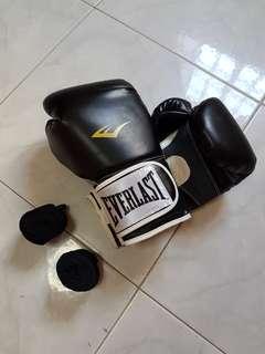 Boxing gloves