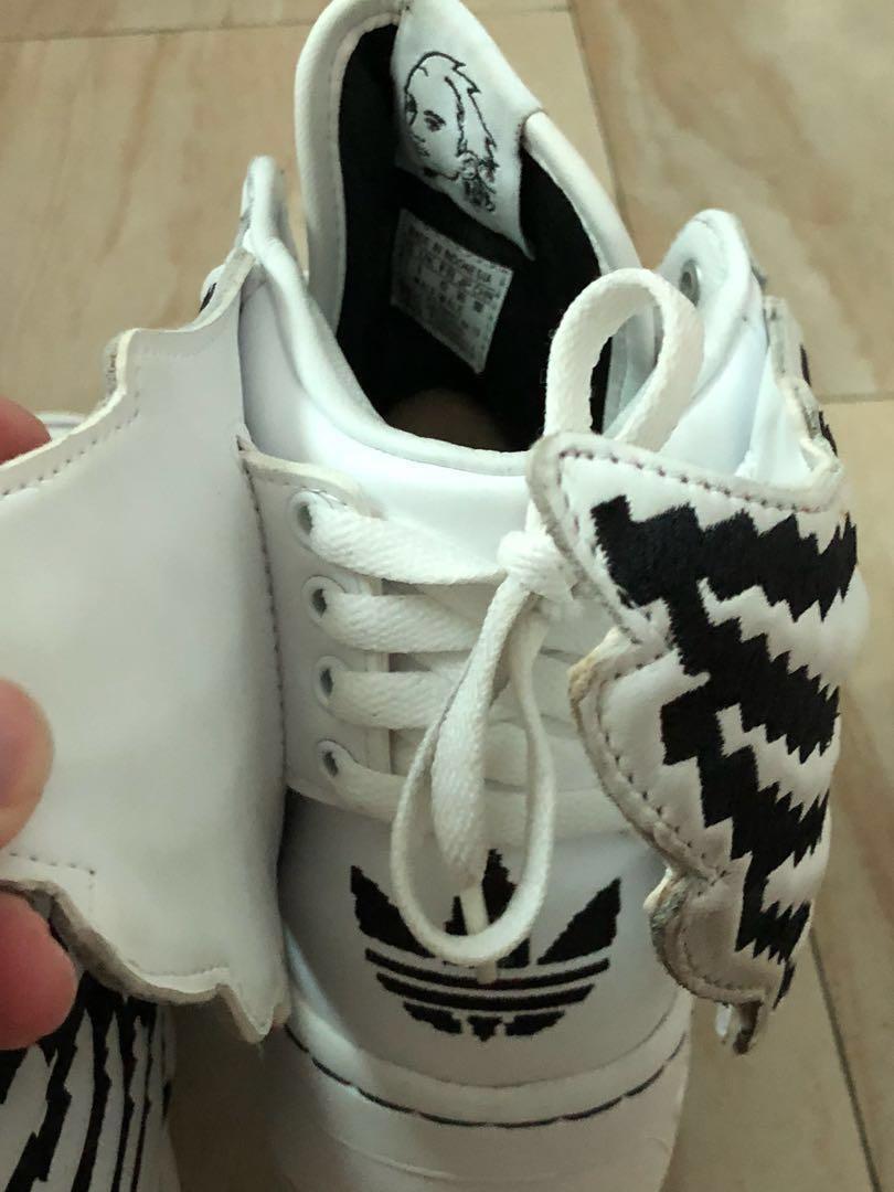 Adidas ObyO x Jeremy Scott Wings 2.0 “Pixel”, Men's Fashion, Footwear,  Sneakers on Carousell