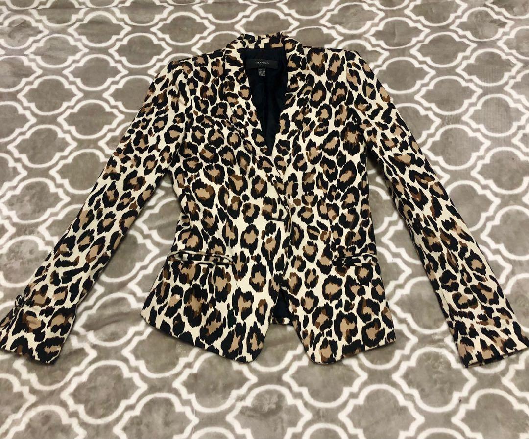 Authentic Mango Leopard Blazer Suit with inner & side pockets, Women's  Fashion, Tops, Others Tops on Carousell