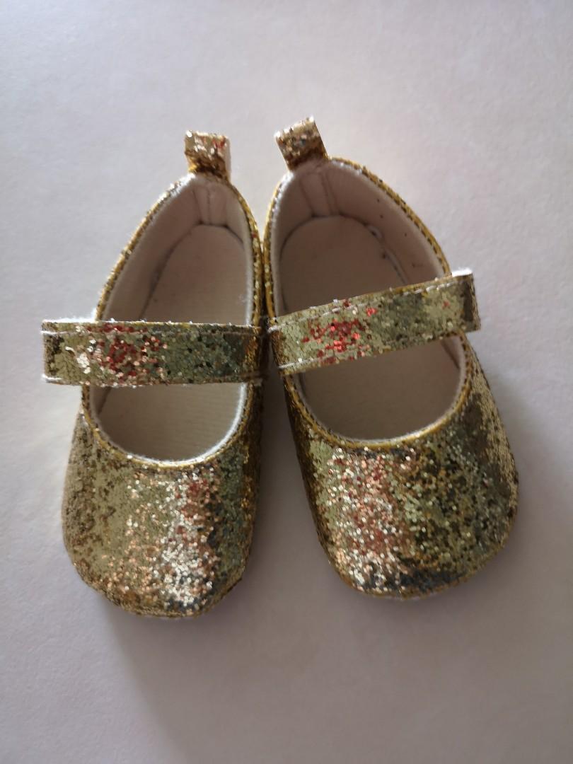 Gold hot sale baby shoes