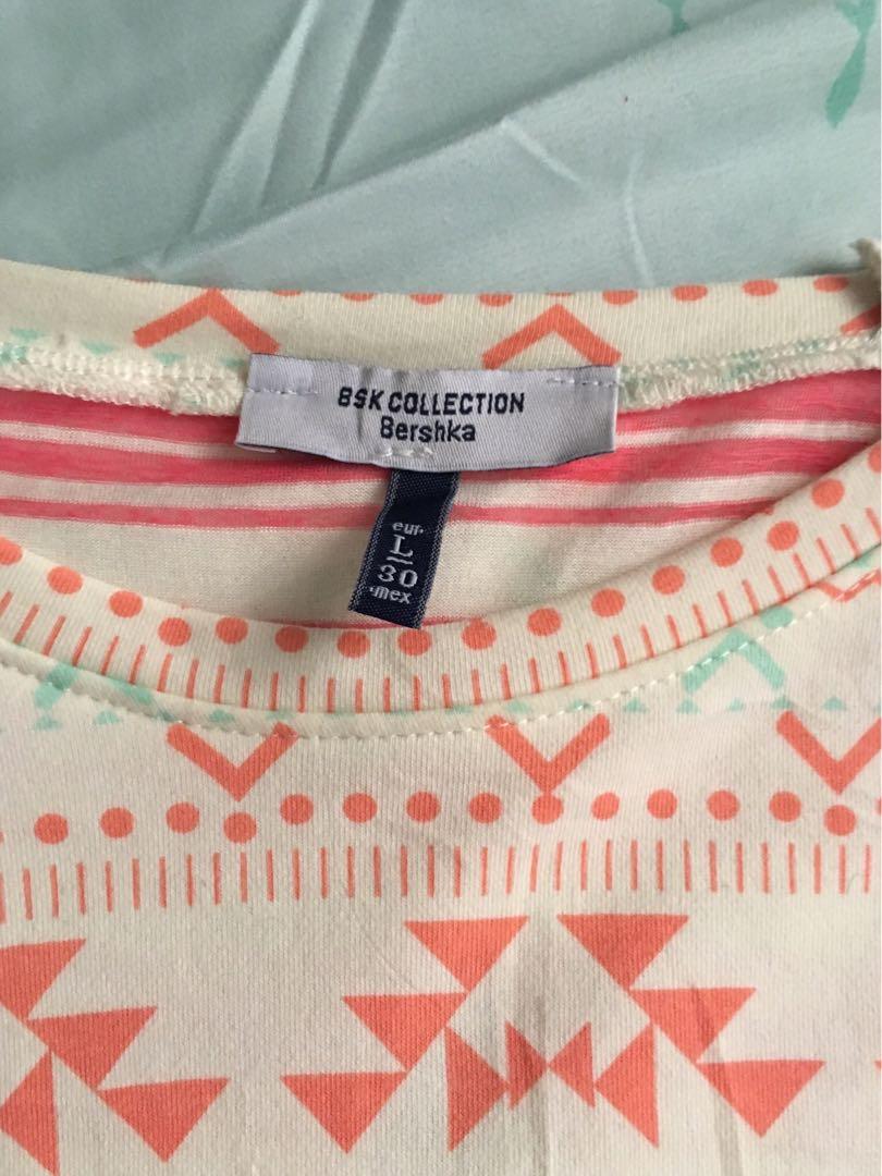 Bershka longsleeves top (BSK Collection) (Category: Longsleeves) located in Cebu City. Submitted by bashas_cl0set (Listing ID 208247689, Image 2). Description: ideal for cold weather like 2 shirts in 1 top .