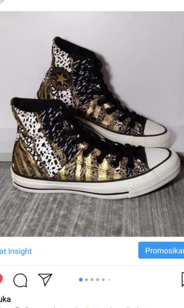 converse multi panel