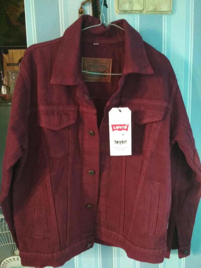 jaket denim maroon