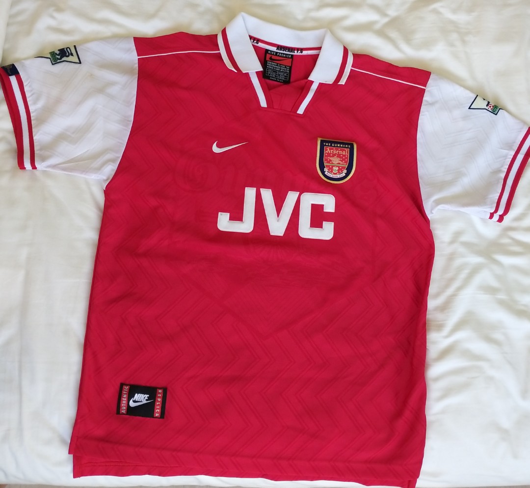 JVC Arsenal Jersey. L size. Vintage 