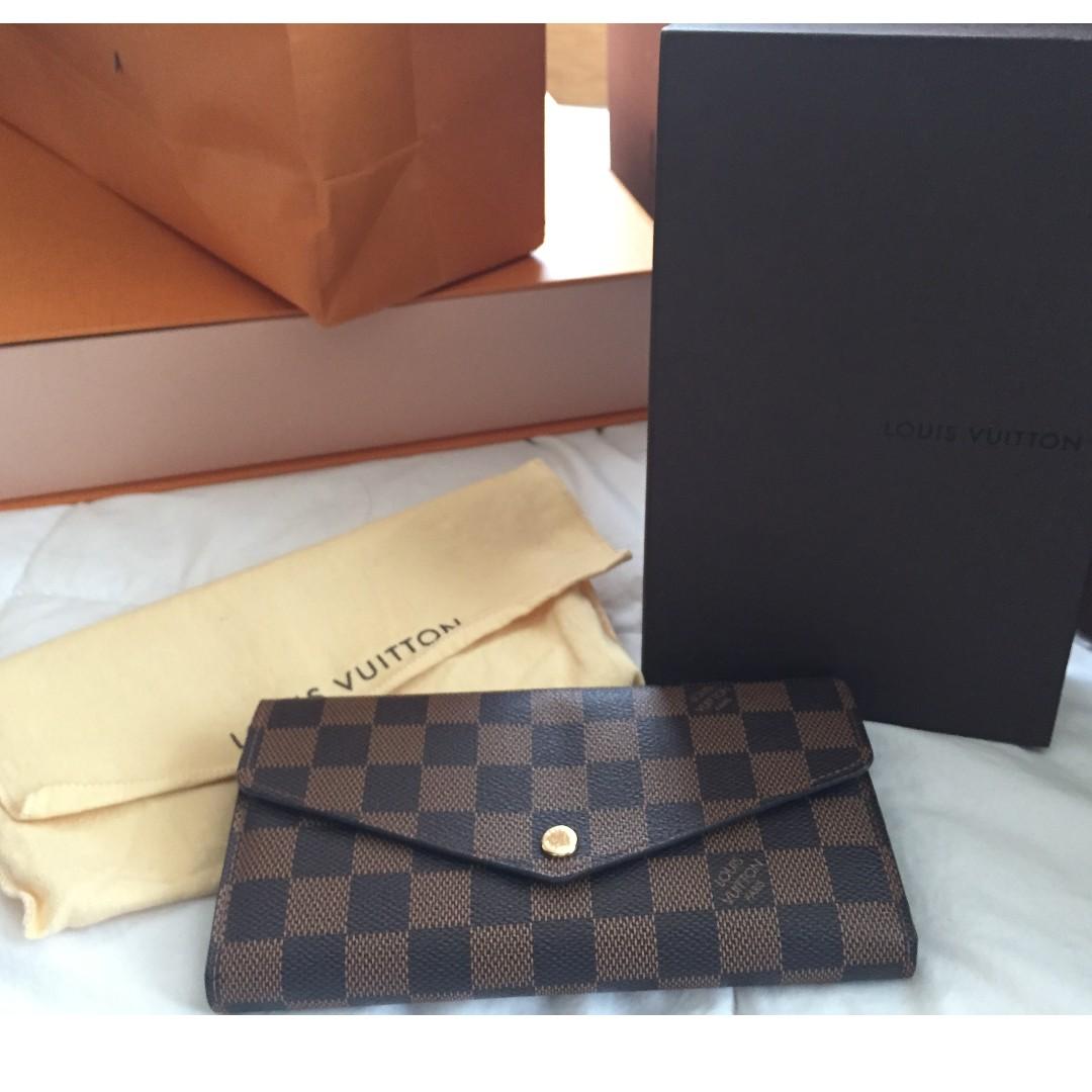 Louis Vuitton Envelope-style Sarah Damier Ebene (pre-Loved wallet), Women's  Fashion, Bags & Wallets, Wallets & Card holders on Carousell