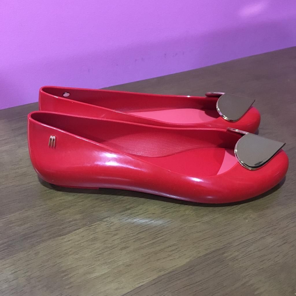 Red hotsell melissa shoes
